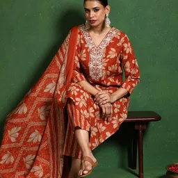 Varanga Floral Printed V-Neck Thread Work Kurta With Trousers & Dupatta-picture-26