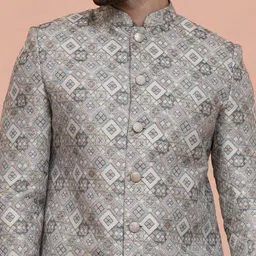 KISAH Men Off White Geometric Kurta Indo-western Sherwani Trouser Set image 5