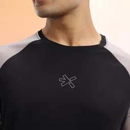 HRX by Hrithik Roshan Colourblocked & Printed Rapid-Dry Running T-shirt image 2