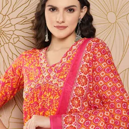 Yufta Women Floral Printed Regular Sequinned Pure Cotton Kurta with Trousers & Dupatta image 3