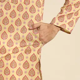 RAJUBHAI HARGOVINDAS Men Beige & Red Ethnic Motifs Printed Cotton Handloom Kurta image 3