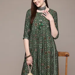 Readiprint Fashions Bandhani Printed High Slit Mirror Work Pure Silk Kurta with Trousers image 1