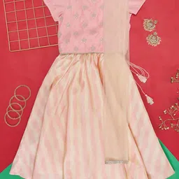 AKKRITI BY PANTALOONS Girls Embroidered Ready to Wear Lehenga & Blouse With Dupatta-picture-41
