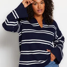 Trendyol Striped V-Neck Pullover-picture-3
