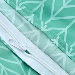 RRC Green & White Geometric Printed Duvet Cover image 3