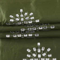 Alina decor Green & White Embellished 6-Seater Table Runner image 4