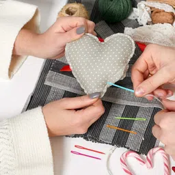 himmu's fashion hub Kiroshiya No.9 Knitting Needle + 4 Pc Plastic Needle + 10 Pc Stitch Marker Knitting Pin image 2