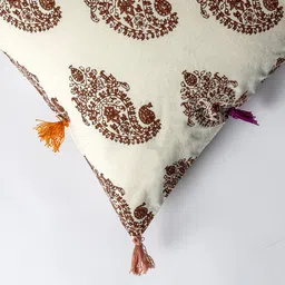 Contrast Living Cream-Coloured & Brown Ethnic Motifs Square Cotton Cushion Cover image 4