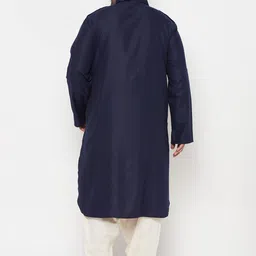 VASTRAMAY Men Blue Kurta Set image 4
