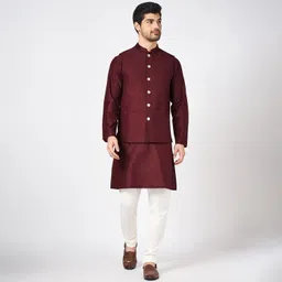 indus route by pantaloons Solid Men Waistcoat image 2