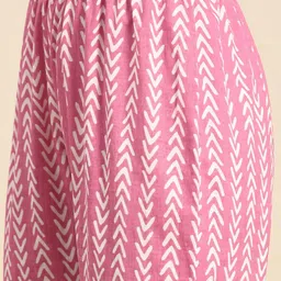 sunart fab Women Viscose Rayon Kurta Pant Set image 5