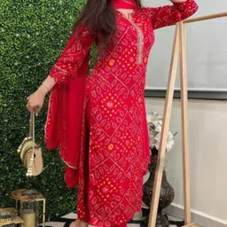 raghvifab Printed Kurta, Trouser/Pant & Dupatta Set image 3