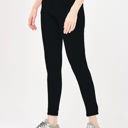novio Women Slim Mid Rise Black Jeans image 3