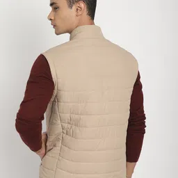 HOUSE OF VEDAS Mock Collar Sleeveless Lightweight Quilted Jacket image 4