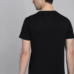 Free Authority Men Black Venom Printed Pure Cotton T-shirt image 4