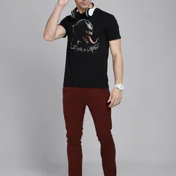 Free Authority Men Black Venom Printed Pure Cotton T-shirt image 5
