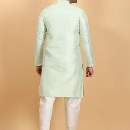 Ethluxis Men Ethnic Motifs Embroidered Regular Thread Work Kurta with Churidar image 4