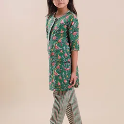 Sangria Girls Green Floral Printed Pure Cotton Straight Kurta With Trouser image 3