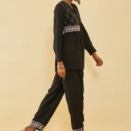 Soch Floral Embroidered Pleated Thread Work Kurta with Trousers image 2