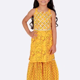 Superminis Girls Floral Printed Pure Cotton Kurta with Sharara-picture-58
