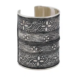 TEEJH Silver-Plated Cuff Bracelet image 3
