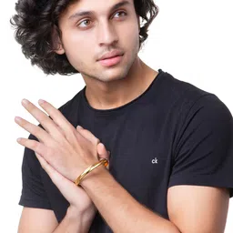 bodha Men Gold-Plated Kada Bracelet image 4
