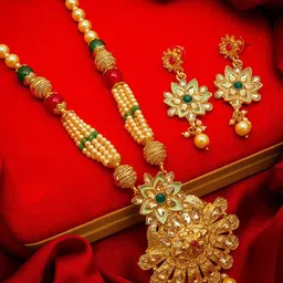 aadita Gold-Plated & Green Kundan-Studded & Pearl Beaded Jewellery Set image 1