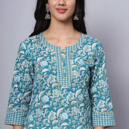 LARGISH Floral Printed Cotton Kurta image 2