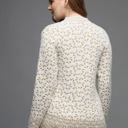 ewools Women Printed High Neck White Sweater image 2