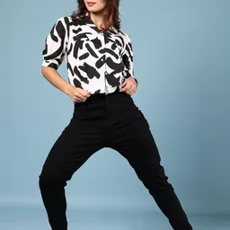 v-mart Women Boxy Fit Printed Lapel Collar Casual Shirt image 4