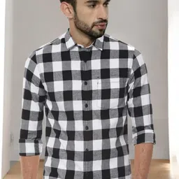 shah textiles Men Slim Fit Checkered Button Down Collar Casual Shirt-picture-21