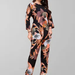 biyoko Women Top & Pyjama Set Multicolor Printed image 4