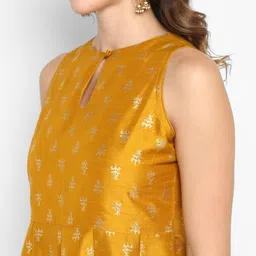 Janasya Women Mustard Yellow Printed Kurta with Palazzos & Dupatta image 2