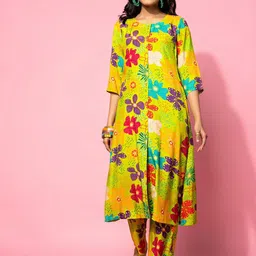 Libas Floral Printed Kurta with Trousers-picture-15