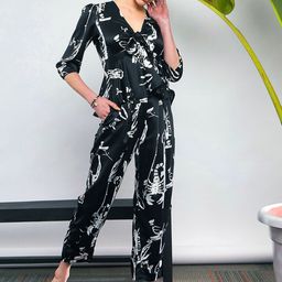 SASSAFRAS Abstract Printed Front Tie Top With Trousers-picture-17