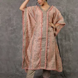 label ishnya NOOR by ISHNYA - Embroidered Kaftan With Trouser Co-Ords-picture-41