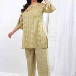 Bani Women Plus Size Embroidered Flared Sleeves Pure Cotton Tunic With Palazzos image 2