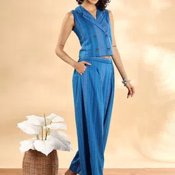 Anouk Blue Bandhani Printed Lapel Collar Pure Cotton Crop Top With Palazzo image 3