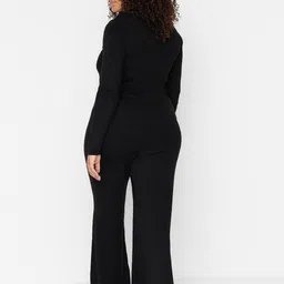 Trendyol Plus Size V-Neck Crop Top & Palazzo Acrylic Co-Ords image 5