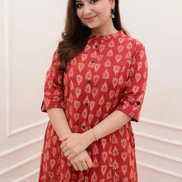 Arayna Printed Pure Cotton Kurta Set image 4