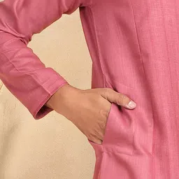 kraft india Men Cotton Blend Kurta Pyjama Set image 5