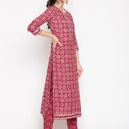GLAM ROOTS Women Maroon Printed Gotta Patti Pure Cotton Kurta with Trousers & With Dupatta image 4