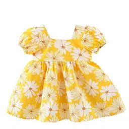 StyleCast x Revolte Floral Print Puff Sleeve Fit & Flare Dress-picture-38