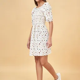 People Off White Conversational Printed Square Neck Puff Sleeve Smocked Fit & Flare Dress image 3