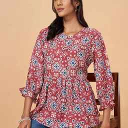 Marigold Lane Floral Printed Empire Top-image-5