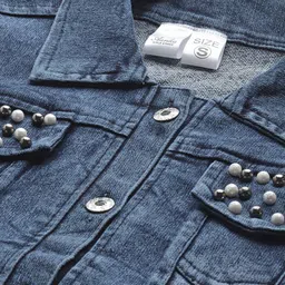 Aarika Washed Embroidered Crop Cotton Denim Jacket image 3