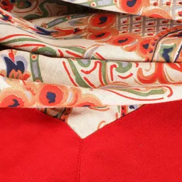 SHADES of LIFE Beige & Red Floral Printed 6-Seater Rectangle Cotton Table Cover image 3