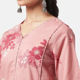 RANGMANCH BY PANTALOONS Floral Printed Flared Sleeves Pure Cotton Kurta image 4
