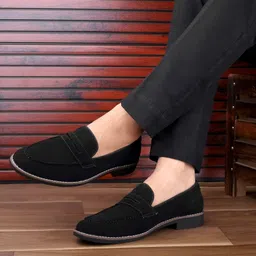 wugatti Comfortable/ Stylish & Trendy Loafers For Men image 4