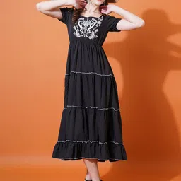 U&F Black Sweetheart Neck Puff Sleeves Embroidered Tiered Crepe Midi Fit & Flare Dress-picture-33